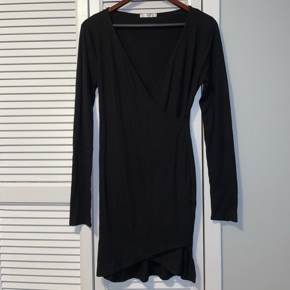Asymmetrical Long Sleeve Dress - Picture 4 of 6
